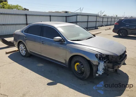 2013 Volkswagen Passat Sel z USA, uszkodzony, nr VIN 1VWCP7A38DC058109